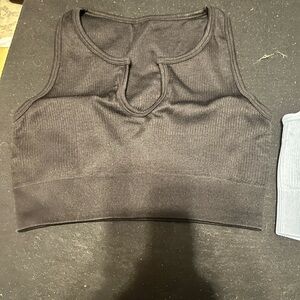 2 OQQ Women's Athletic Tops